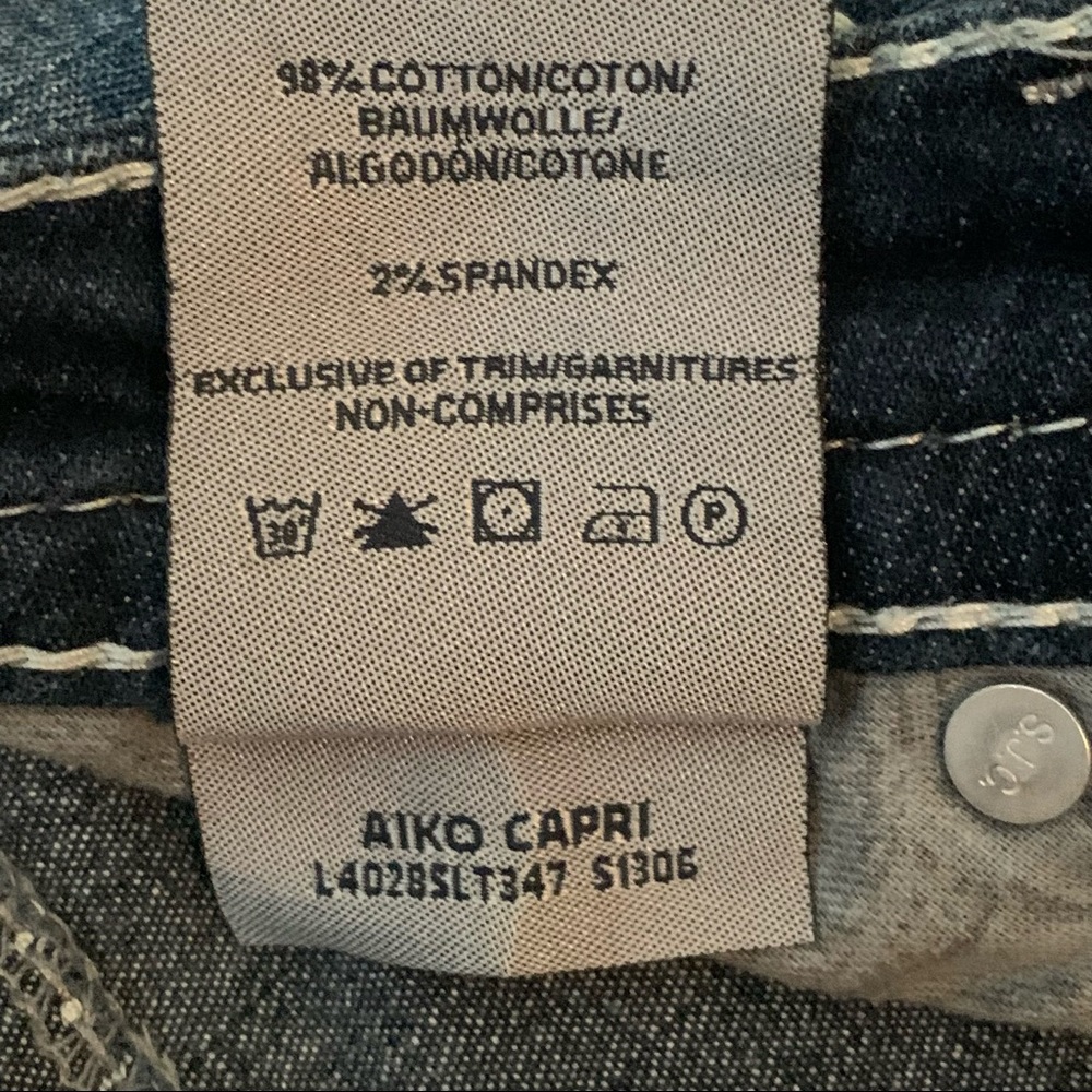 Silver Jeans Size 29 Blue Akio Capri Stretch Embroidered Western Glove Works - Picture 14 of 14